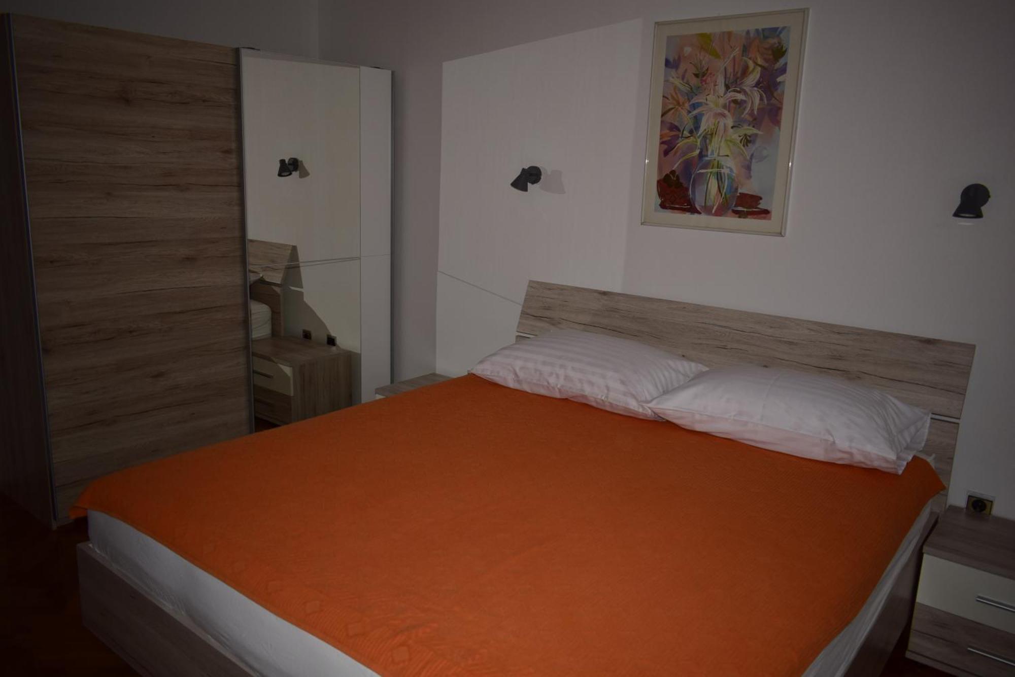 Apartment Faith Malinska Exteriör bild