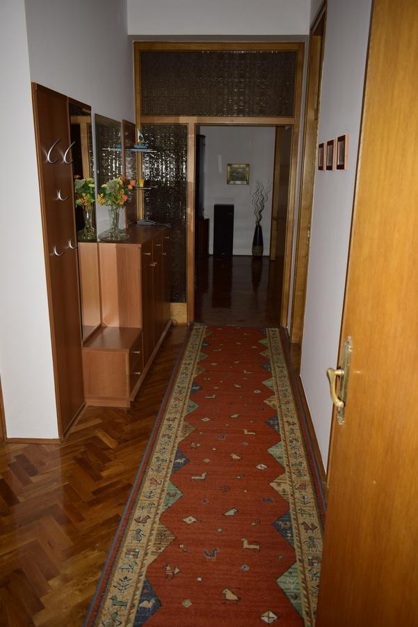 Apartment Faith Malinska Exteriör bild